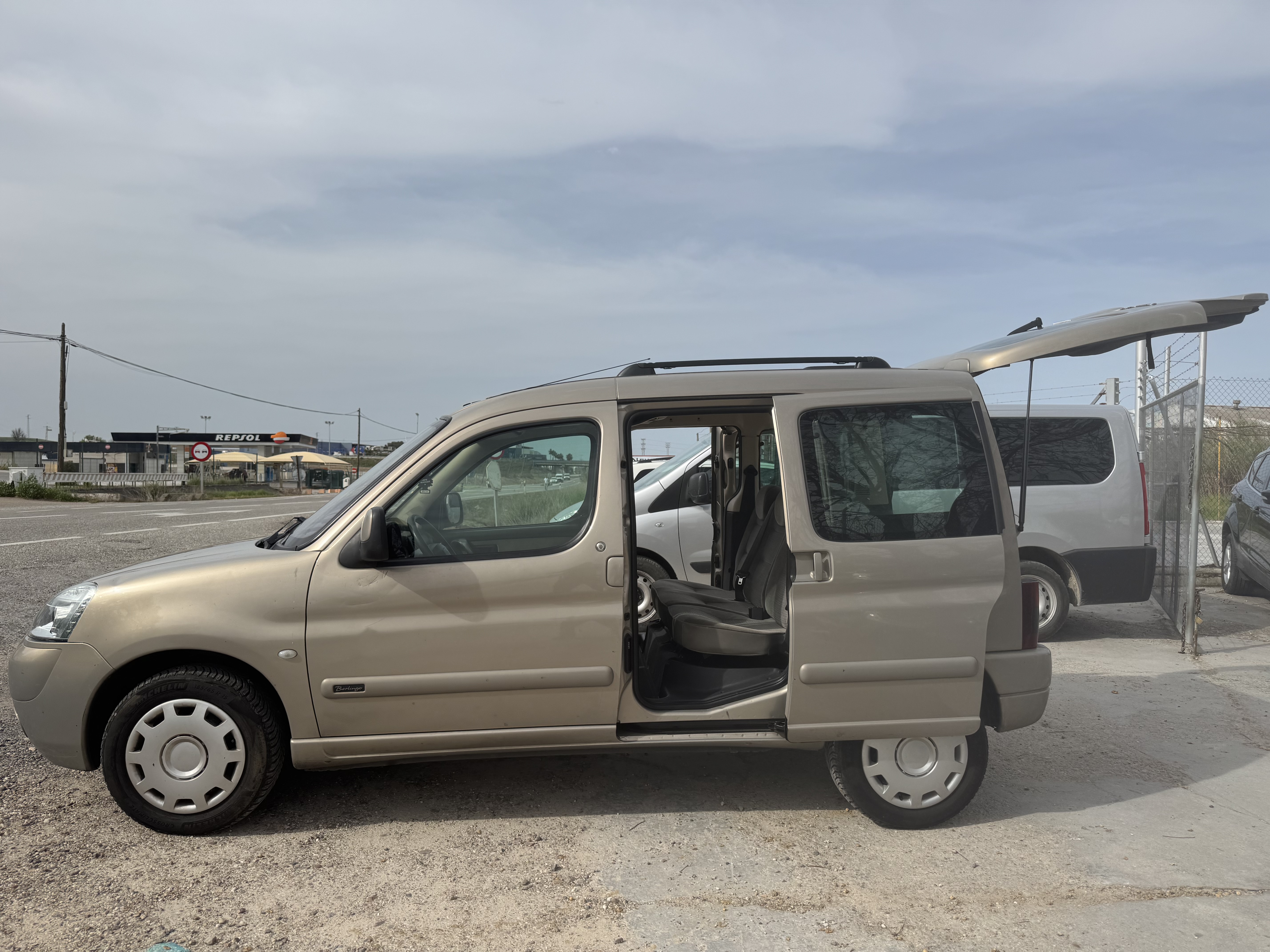 Citroën Berlingo 2.0 hdi 90cv alta de gama ITV anual: Stock de Vehículos de El Truekke Citroën Berlingo 2.0 hdi 90cv alta de gama ITV anual: Stock de Vehículos de El Truekke