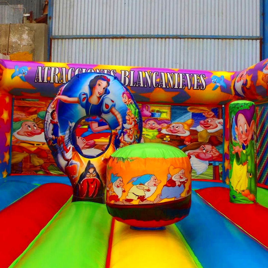 Plataforma Blancanieves : Catálogo de Hinchables Happy Jump Plataforma Blancanieves : Catálogo de Hinchables Happy Jump