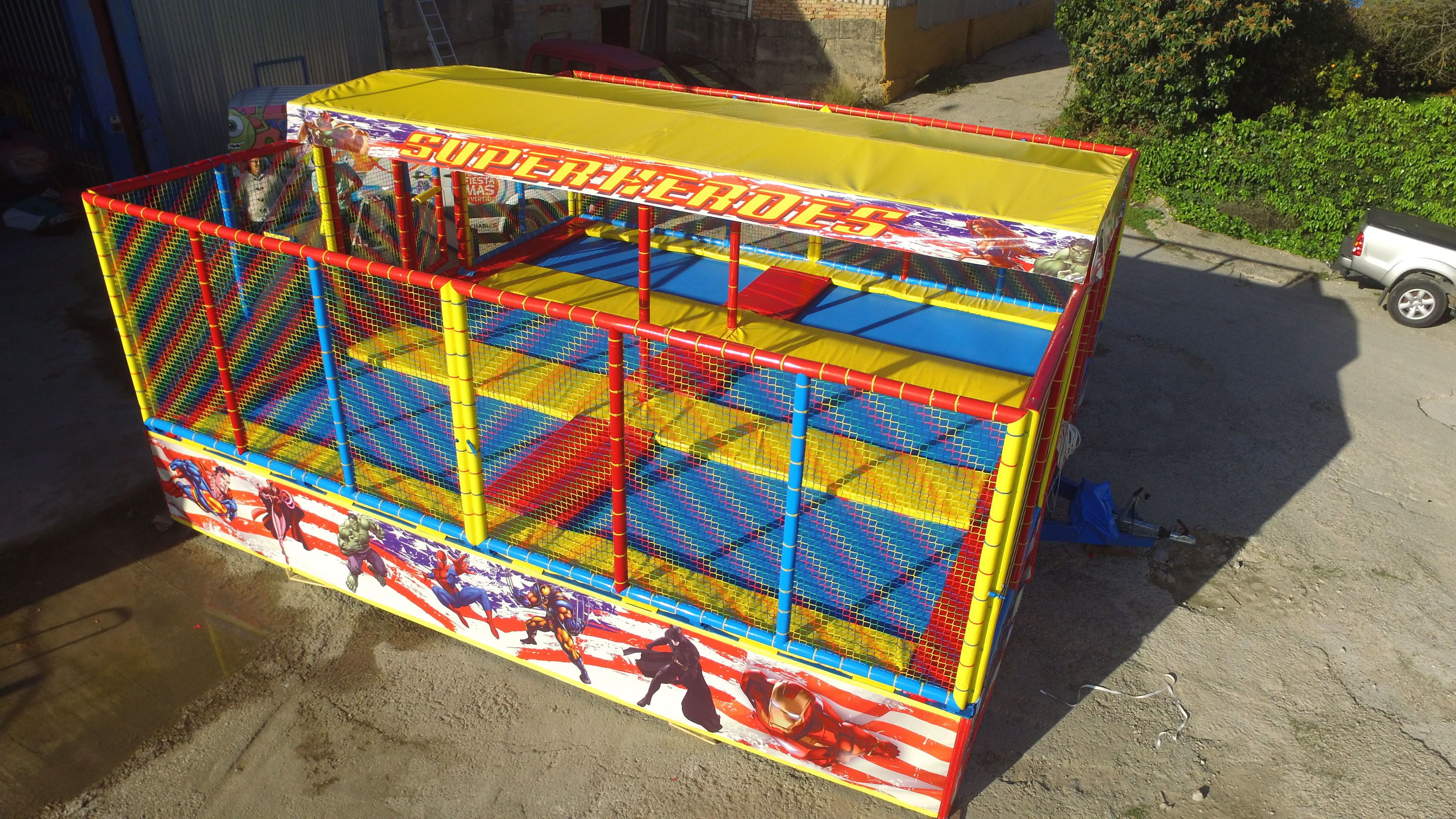 Cama elástica 7 metros remolque: Catálogo de Hinchables Happy Jump Cama elástica 7 metros remolque: Catálogo de Hinchables Happy Jump