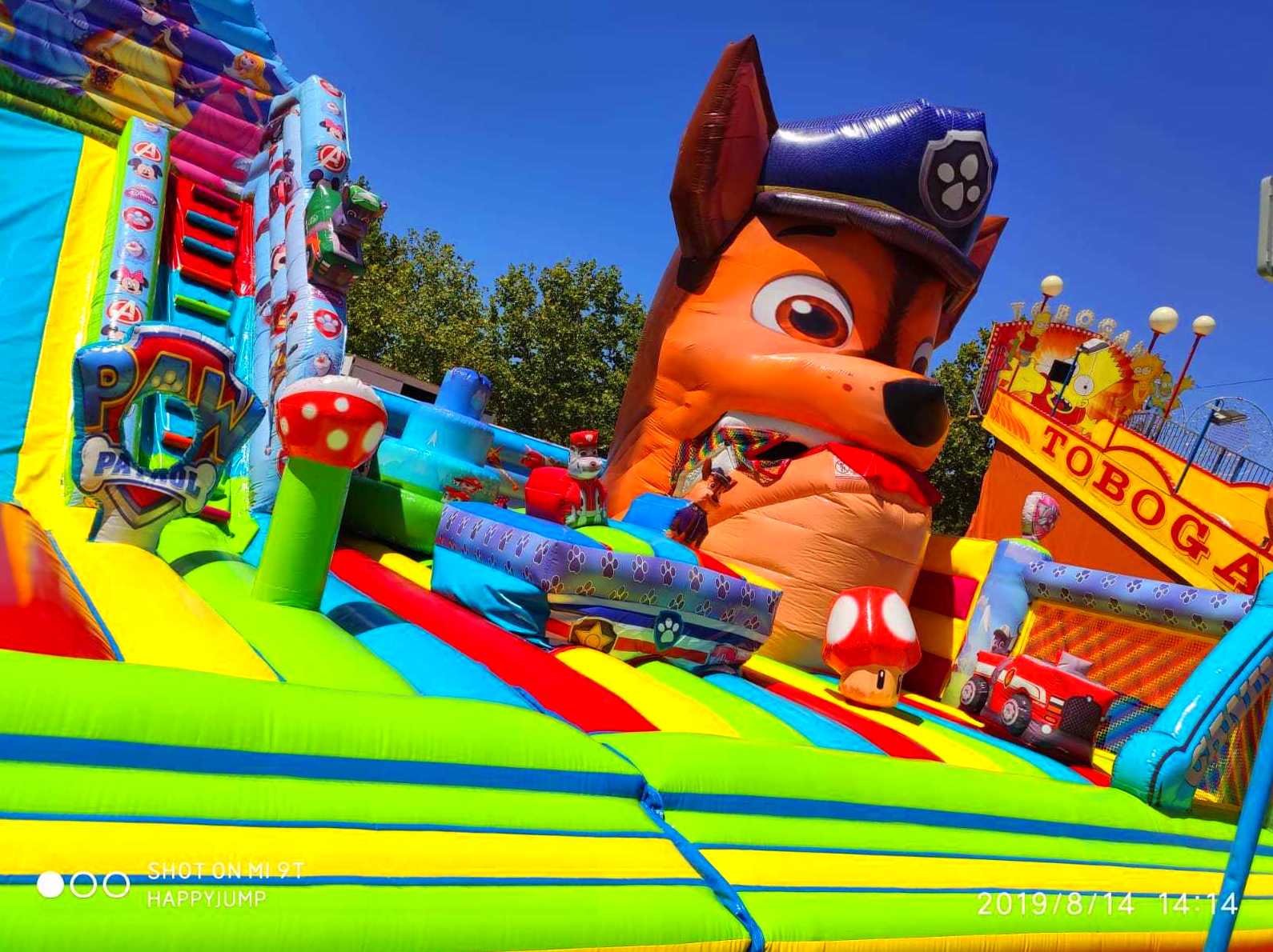 Patrulla 2 en 1 movimiento: Catálogo de Hinchables Happy Jump Patrulla 2 en 1 movimiento: Catálogo de Hinchables Happy Jump