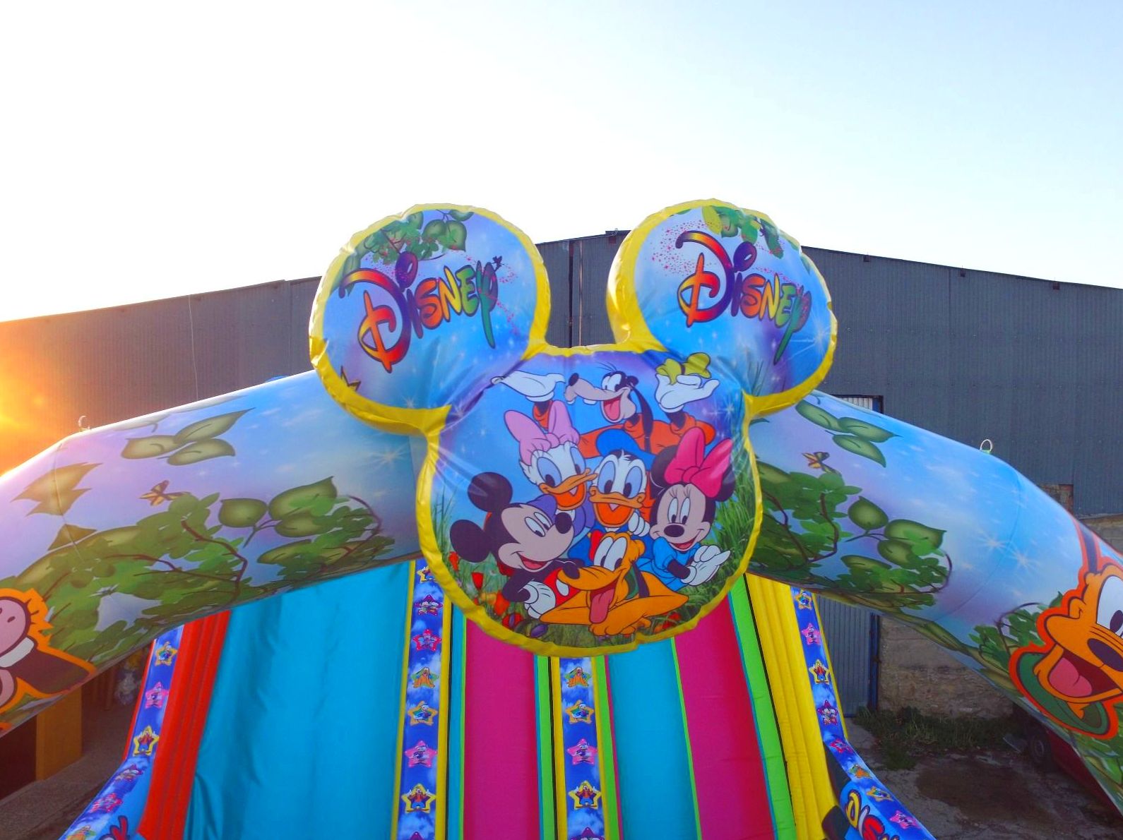 Tobogan Multiobstaculos Disney: Catálogo de Hinchables Happy Jump Tobogan Multiobstaculos Disney: Catálogo de Hinchables Happy Jump