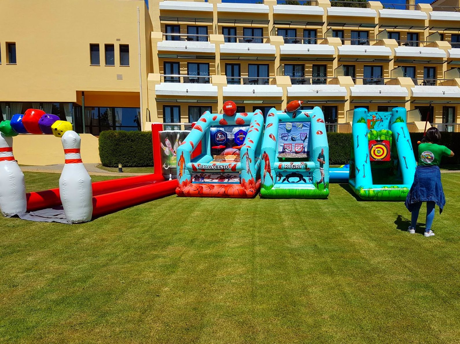 Mini Juegos Deportivos : Catálogo de Hinchables Happy Jump Mini Juegos Deportivos : Catálogo de Hinchables Happy Jump