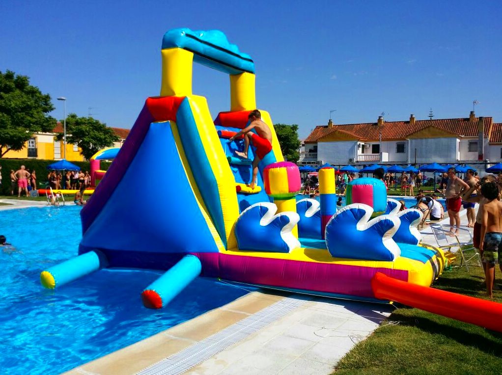 Tobogán Acuático para piscinas: Catálogo de Hinchables Happy Jump Tobogán Acuático para piscinas: Catálogo de Hinchables Happy Jump
