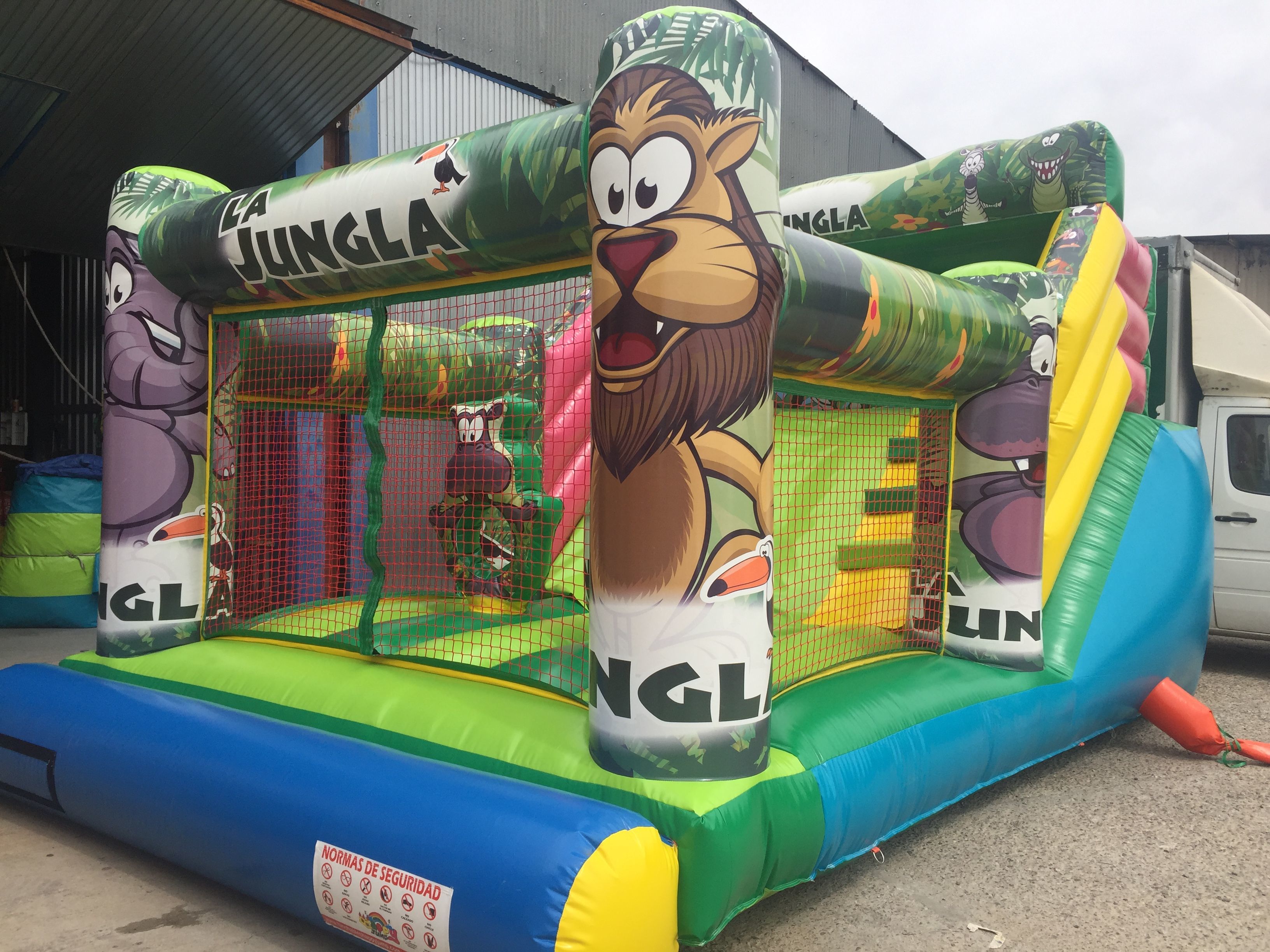 Castillo hinchable Tobogan selva redes: Catálogo de Hinchables Happy Jump Castillo hinchable Tobogan selva redes: Catálogo de Hinchables Happy Jump
