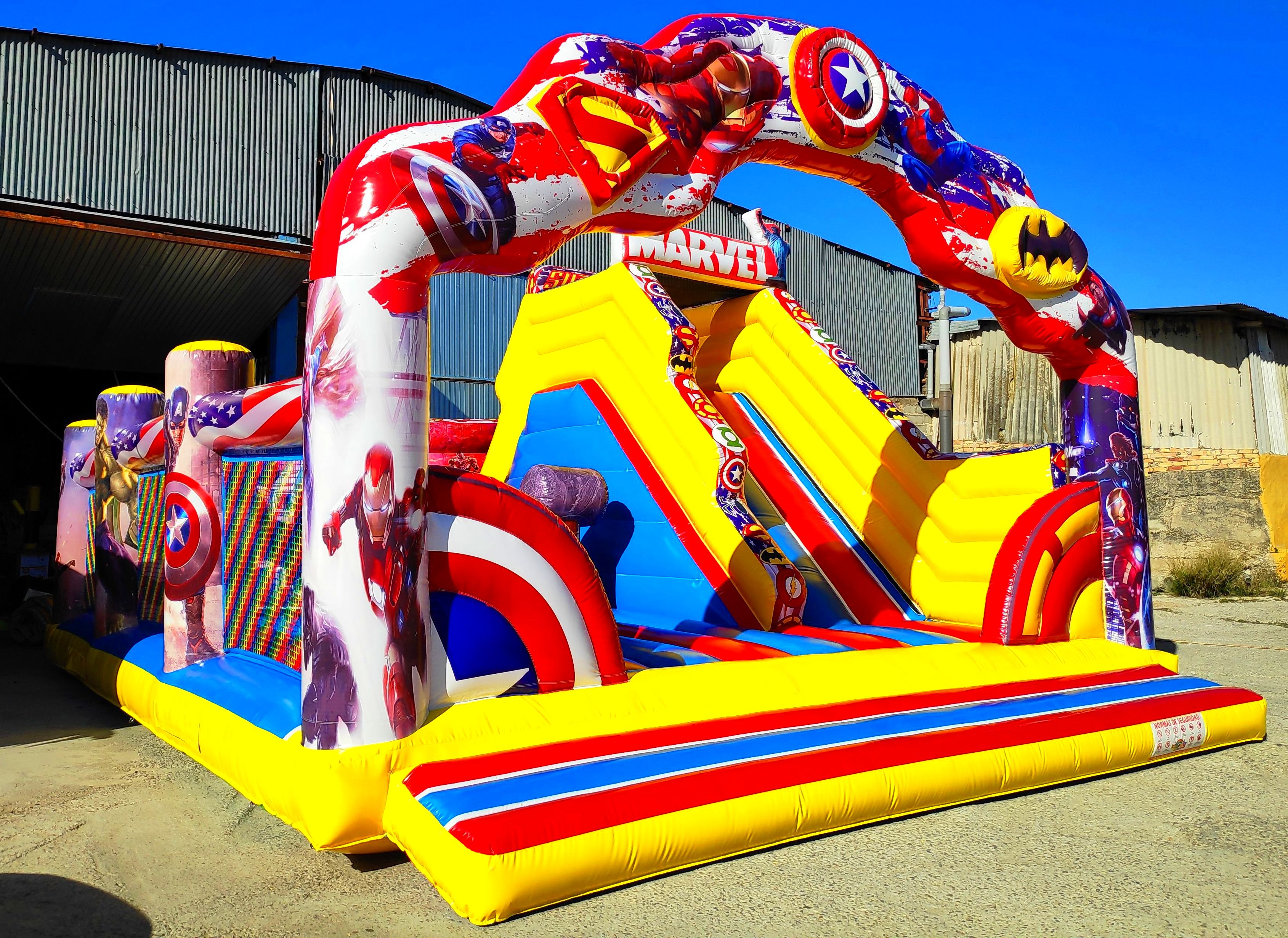 Tobogan Lateral SuperHeroes: Catálogo de Hinchables Happy Jump Tobogan Lateral SuperHeroes: Catálogo de Hinchables Happy Jump