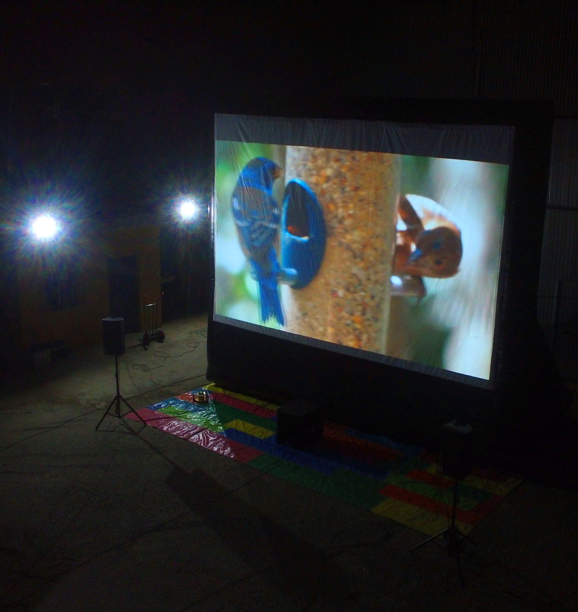 Cine al aire libre : Catálogo de Hinchables Happy Jump Cine al aire libre : Catálogo de Hinchables Happy Jump