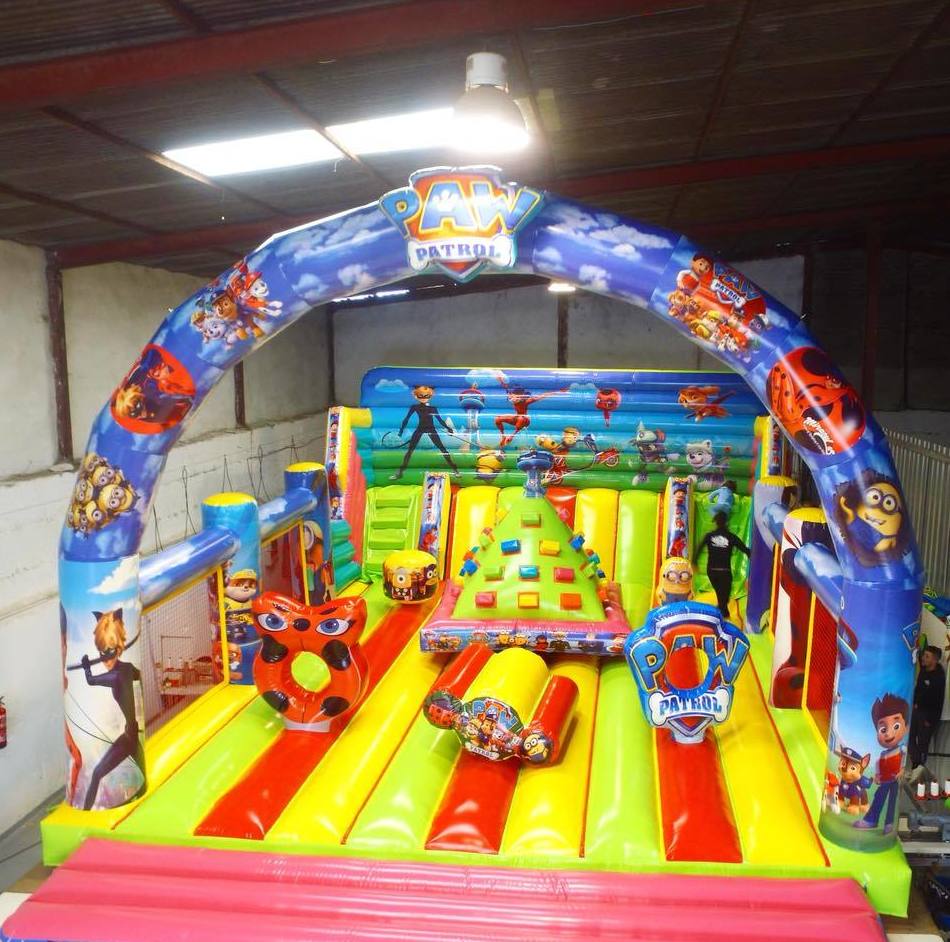 Castillo Hinchable tobogan con rocodromo: Catálogo de Hinchables Happy Jump Castillo Hinchable tobogan con rocodromo: Catálogo de Hinchables Happy Jump