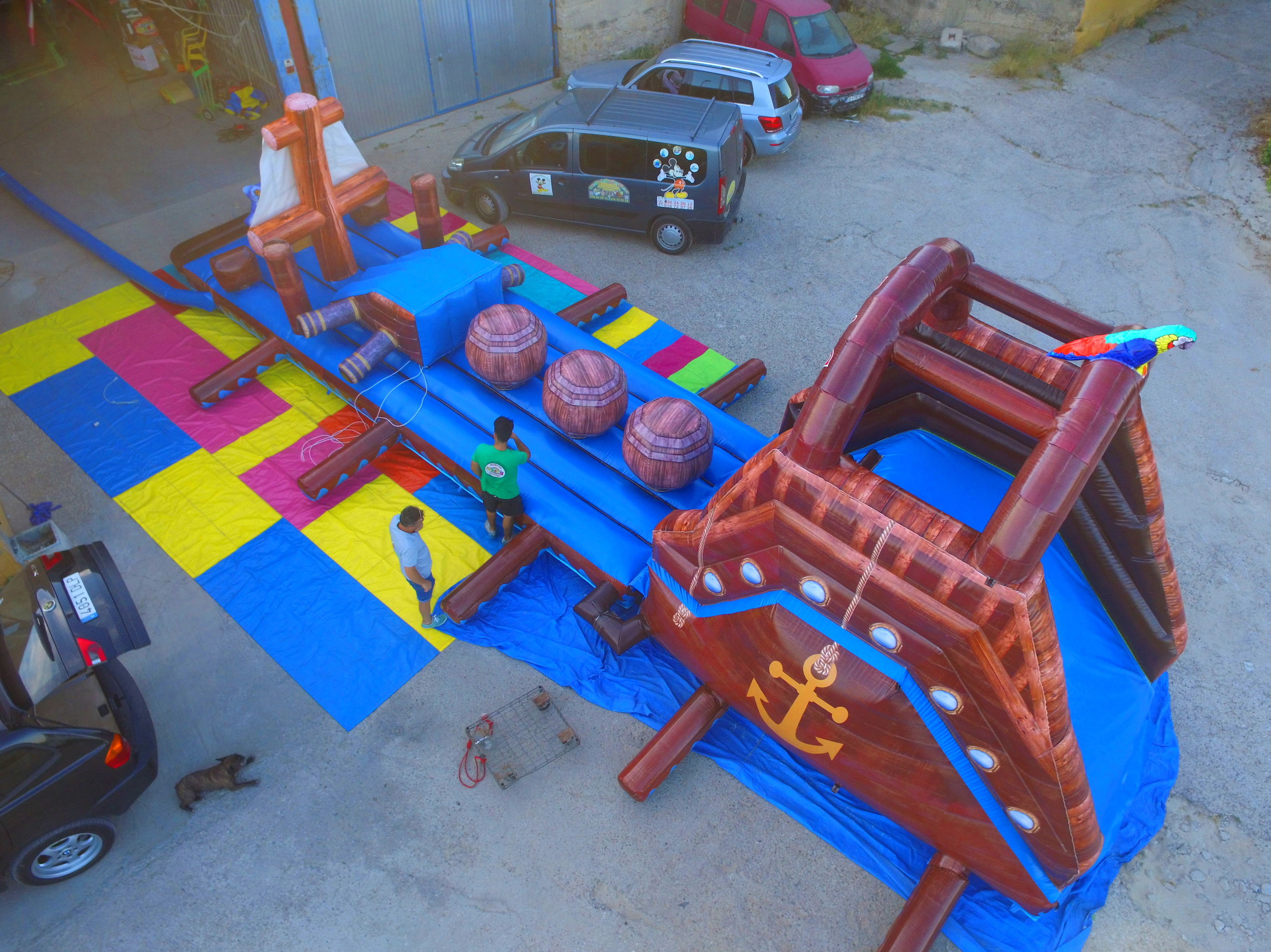 Castillo hinchable plataforma tobogán acuatico: Catálogo de Hinchables Happy Jump Castillo hinchable plataforma tobogán acuatico: Catálogo de Hinchables Happy Jump