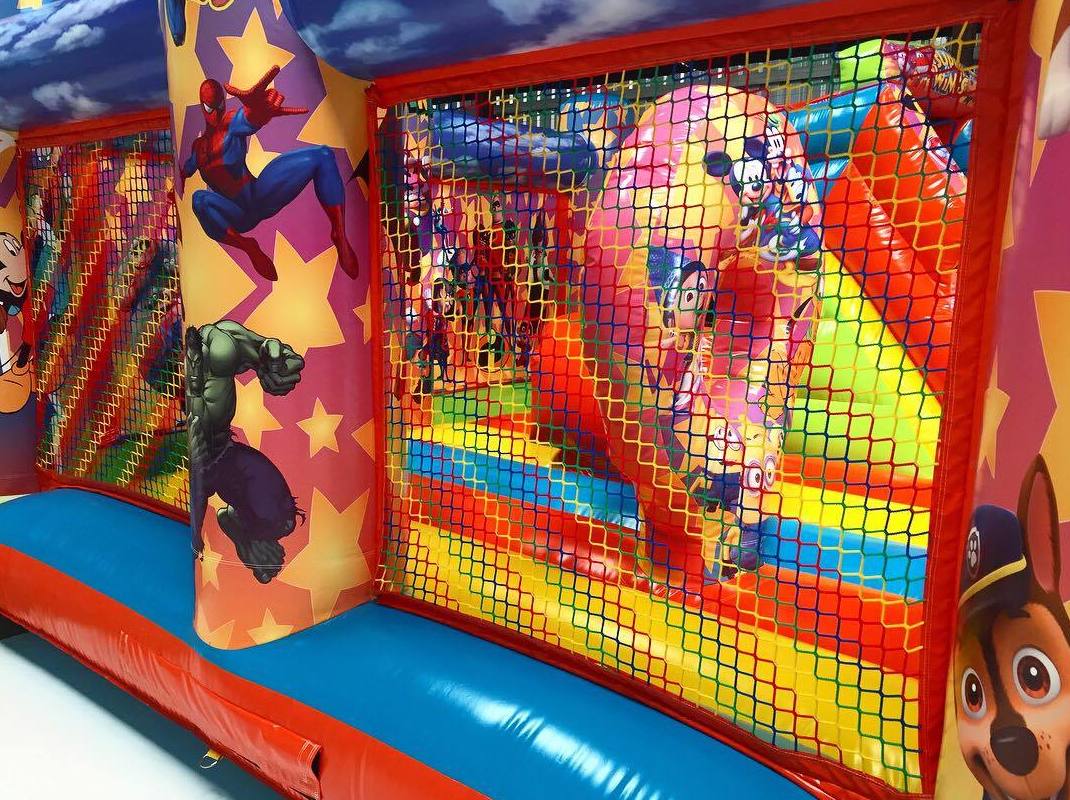 Castillo hinchable plataforma tobogán disney: Catálogo de Hinchables Happy Jump Castillo hinchable plataforma tobogán disney: Catálogo de Hinchables Happy Jump