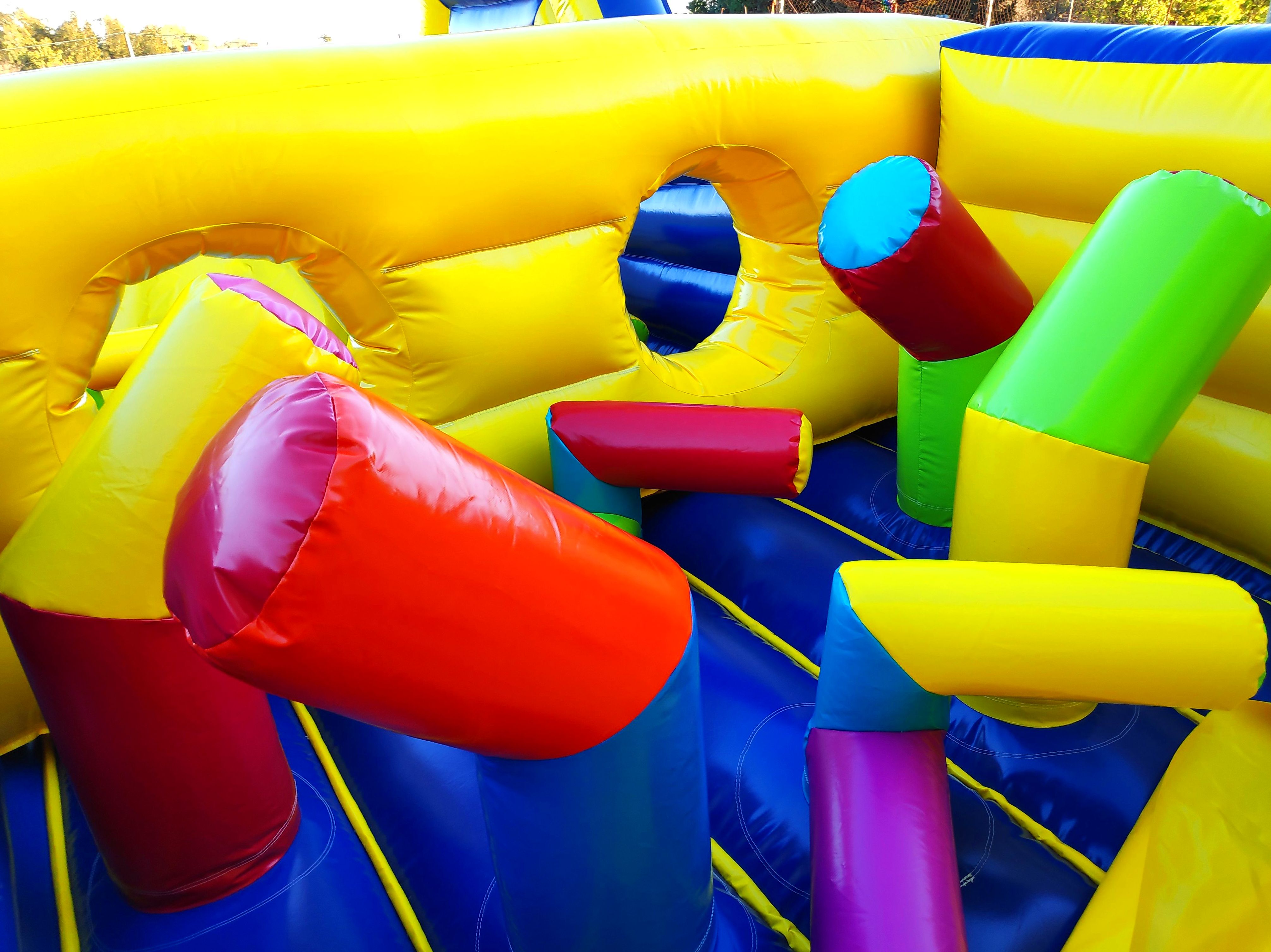 Pista americana 2 partes: Catálogo de Hinchables Happy Jump Pista americana 2 partes: Catálogo de Hinchables Happy Jump
