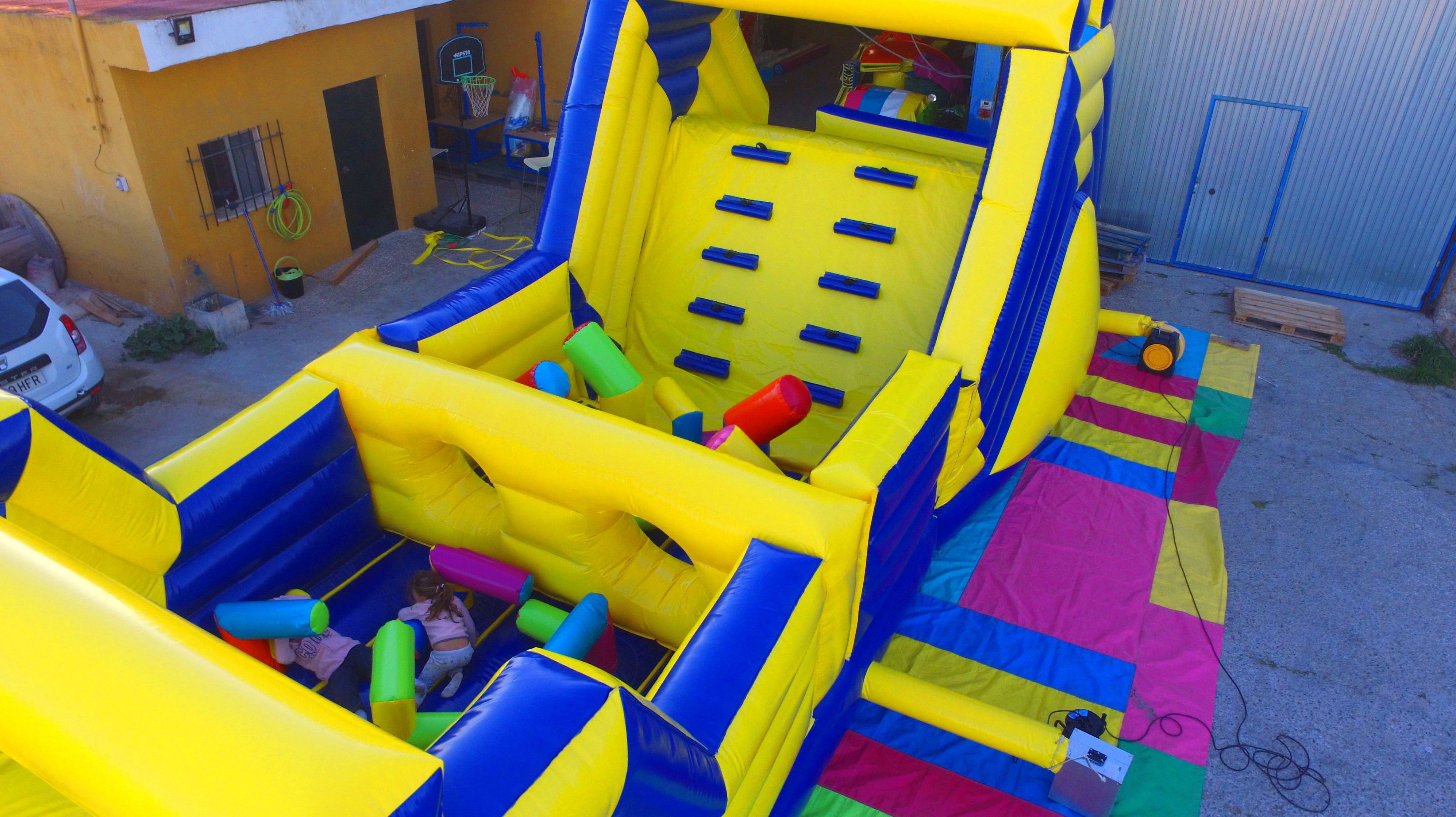 Pista americana 2 partes: Catálogo de Hinchables Happy Jump Pista americana 2 partes: Catálogo de Hinchables Happy Jump