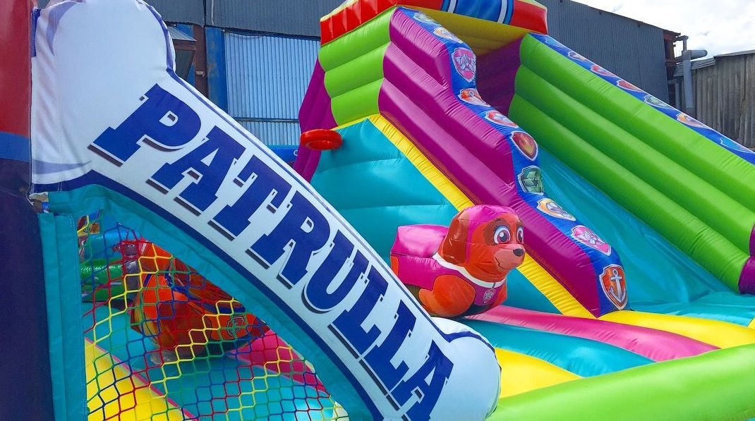 Plataforma Tobogán Patrulla Torre: Catálogo de Hinchables Happy Jump Plataforma Tobogán Patrulla Torre: Catálogo de Hinchables Happy Jump