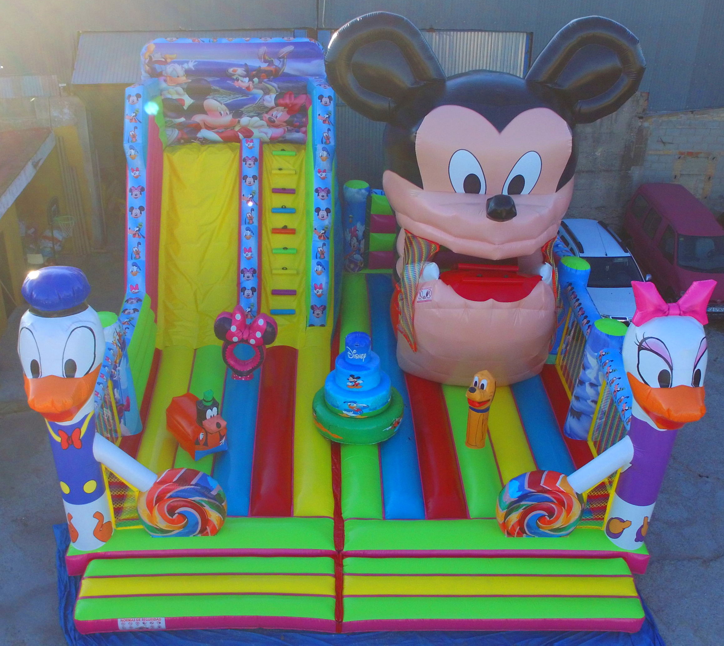 Castillo hinchable tobogan + Tragon : Catálogo de Hinchables Happy Jump Castillo hinchable tobogan + Tragon : Catálogo de Hinchables Happy Jump