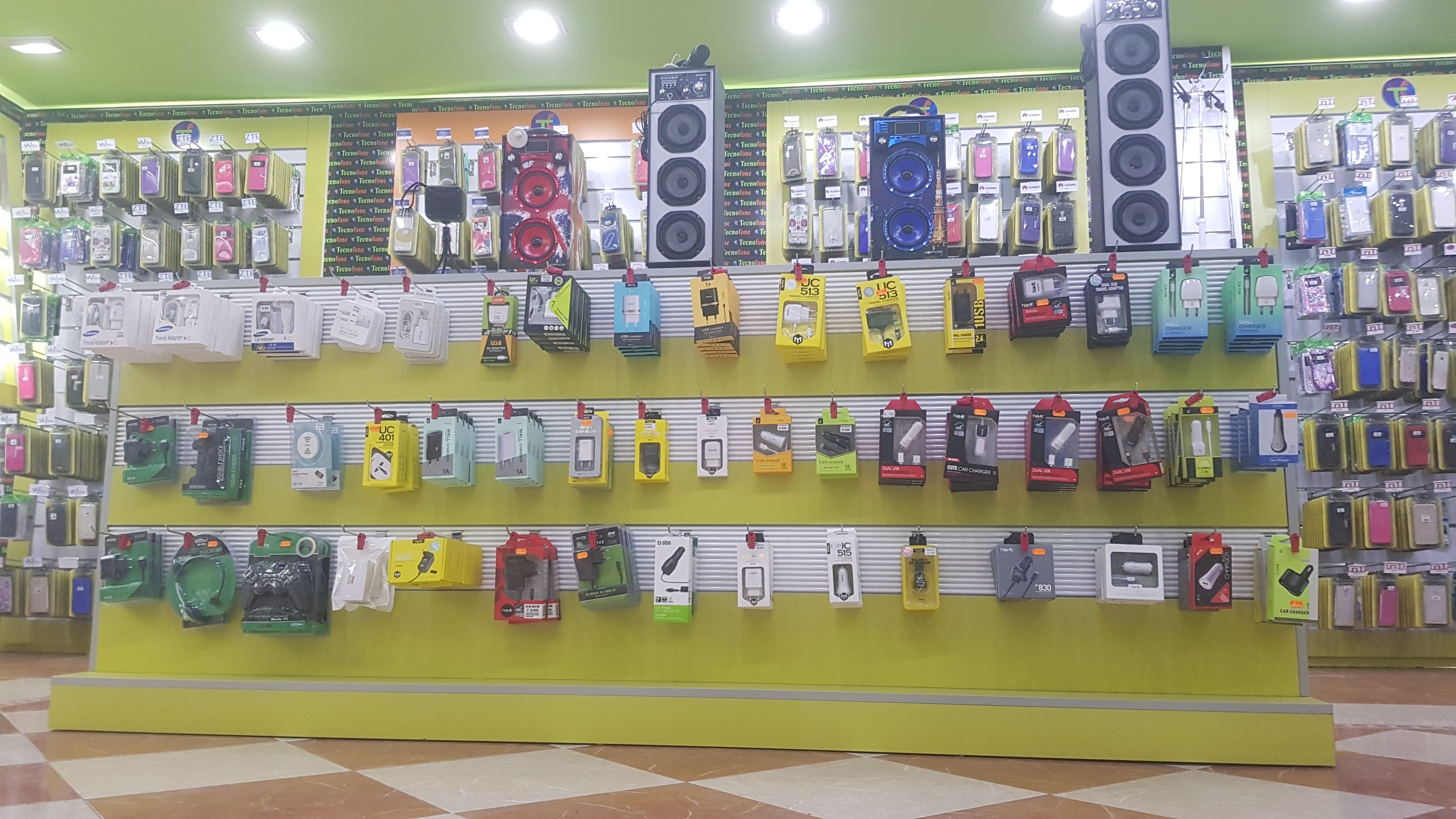 Accesorios: Servicios de Tecnofone Accesorios: Servicios de Tecnofone