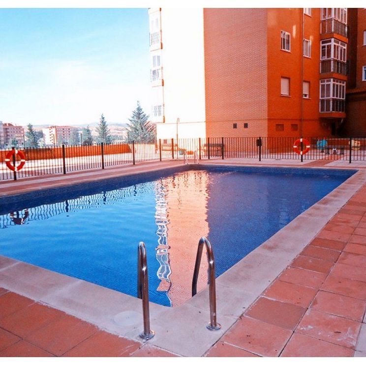 Piscinas: Servicios de Jardinería FG Piscinas: Servicios de Jardinería FG