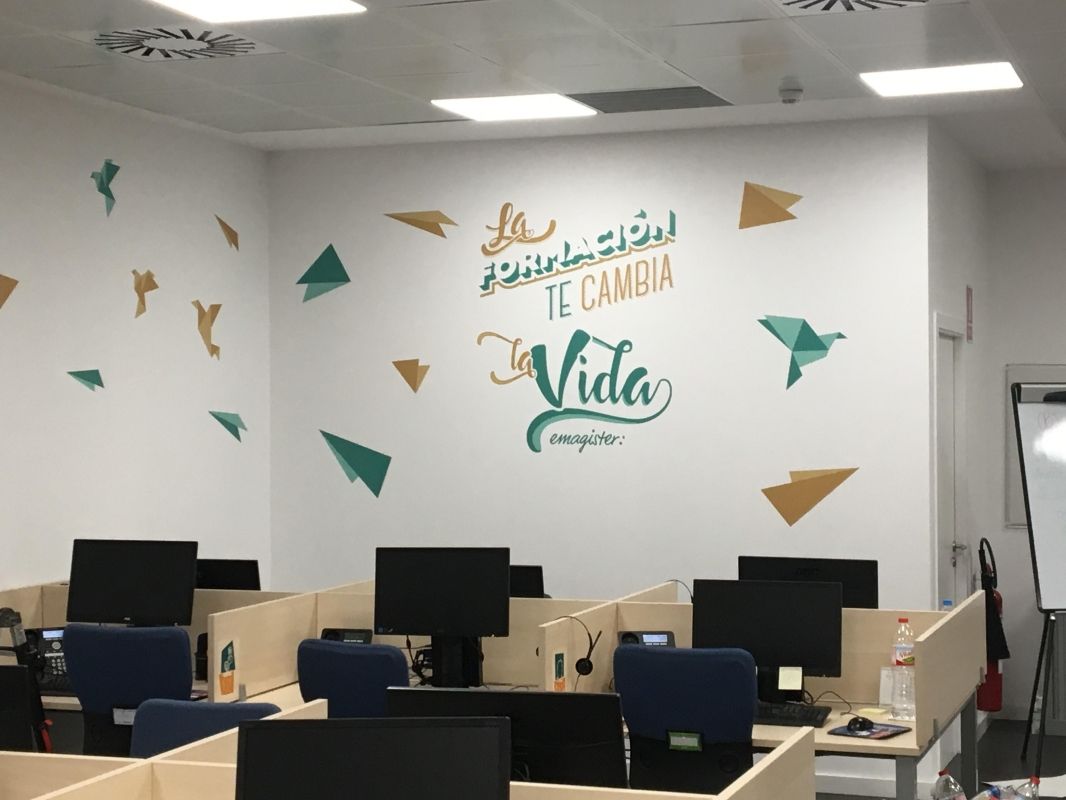 Vinilos decorativos e impresos: Nuestros servicios de Top Láminas y Vinilos Vinilos decorativos e impresos: Nuestros servicios de Top Láminas y Vinilos