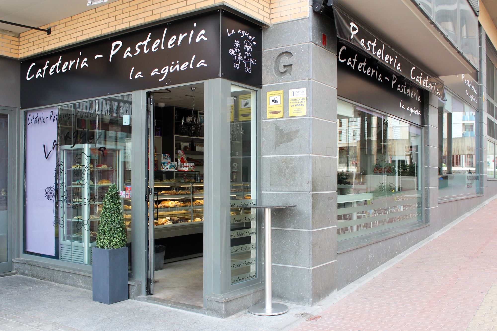 Foto 9 de Pastelerías en Getafe | Cafetería Pastelería La Agüela