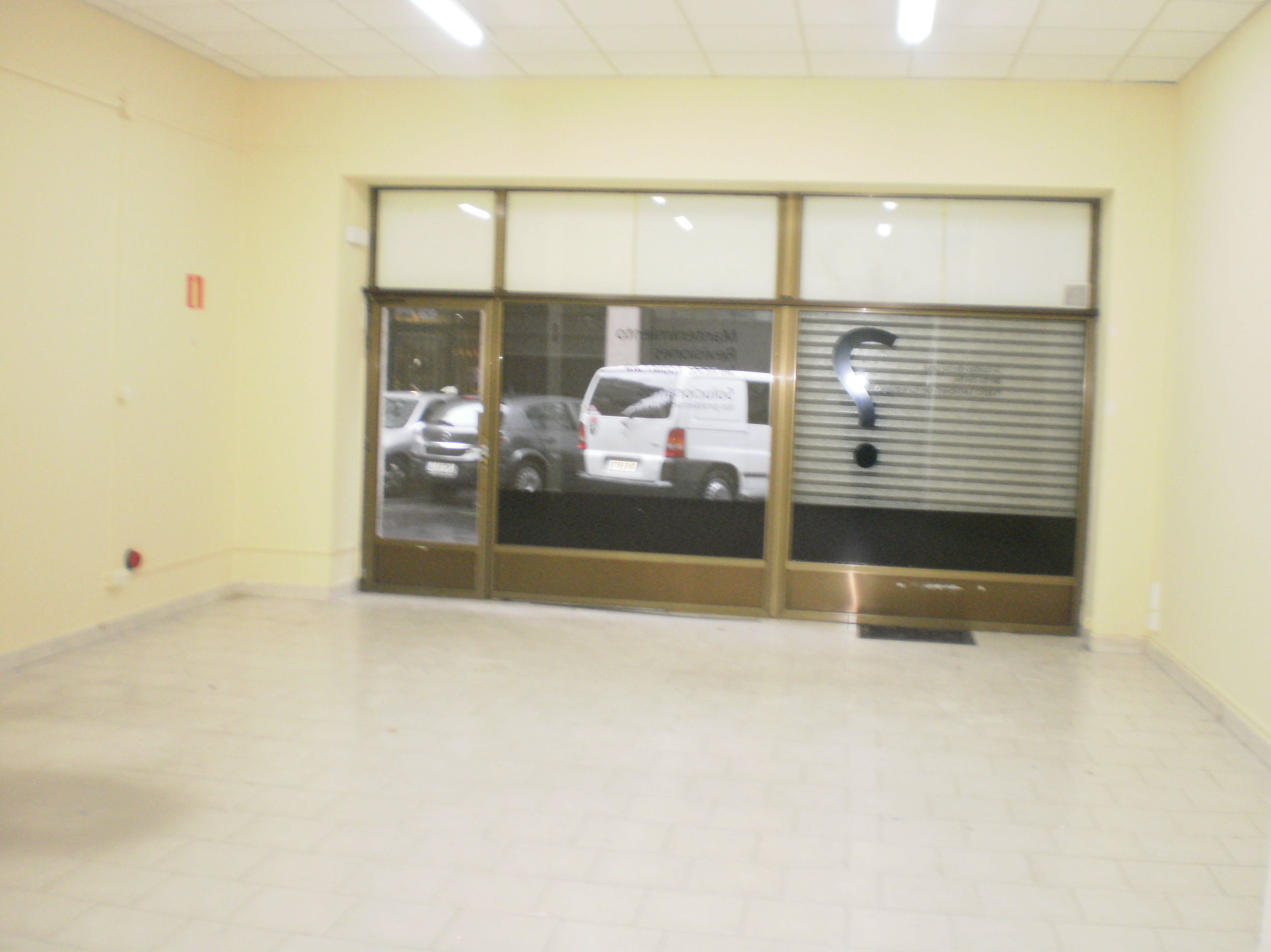 Alquiler lonja c/ Almirante A.de Gaztañeta 2ª dcha.Frente al nº1.La Casilla: Inmuebles de Alquiler de Locales Comerciales Gespafor Alquiler lonja c/ Almirante A.de Gaztañeta 2ª dcha.Frente al nº1.La Casilla: Inmuebles de Alquiler de Locales Comerciales Gespafor