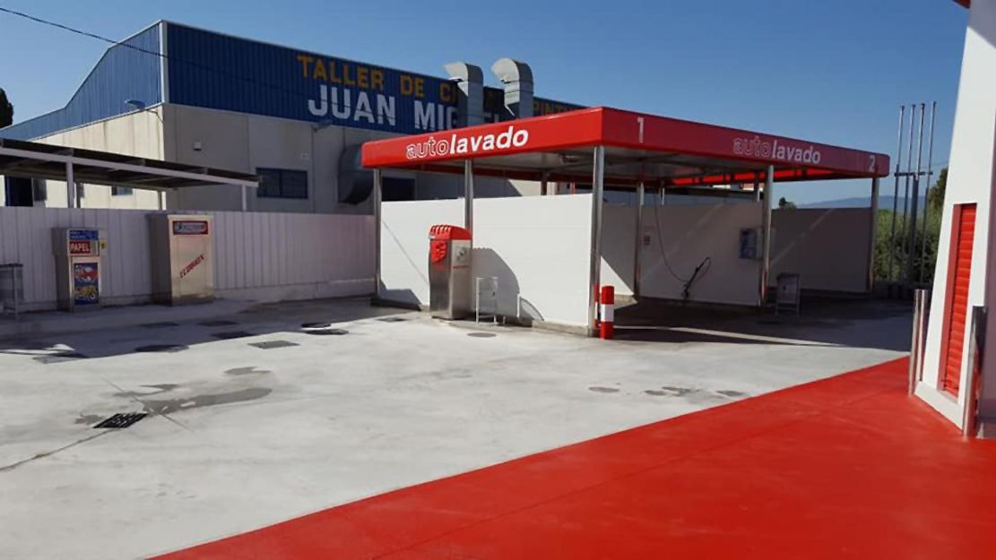 Empresa de venta de maquinaría de lavado para coches en Murcia