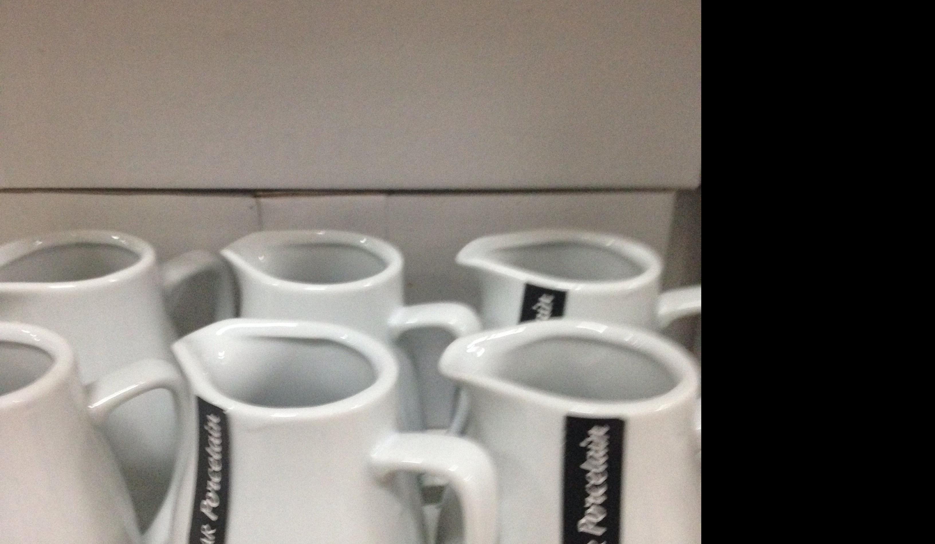 Lechera porcelana Lechera porcelana