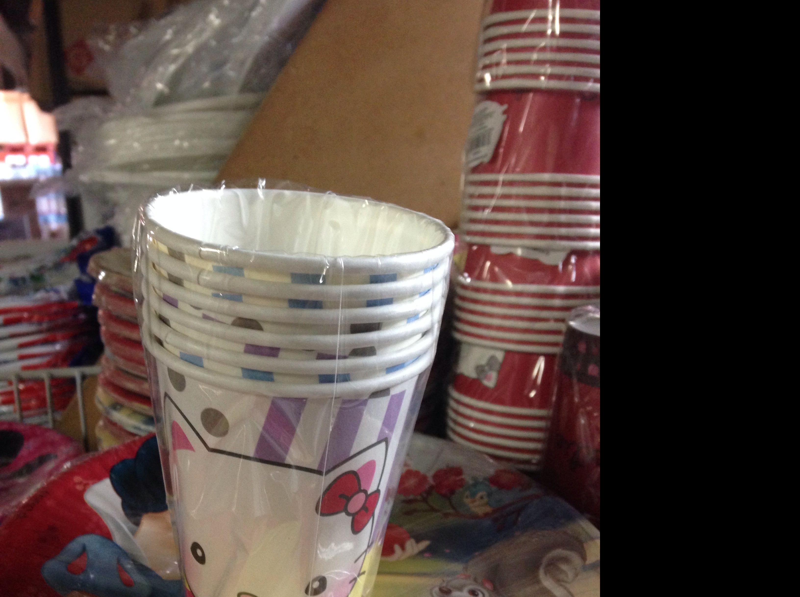 Vasos, platos varón infantil Vasos, platos varón infantil