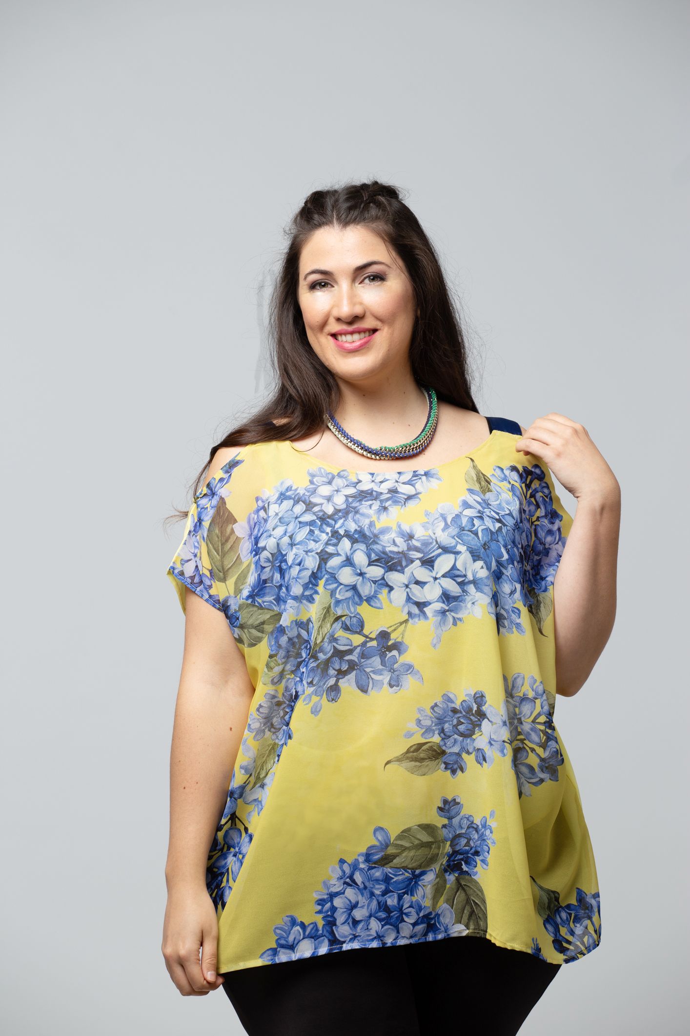 Blusas: Moda, tallas grandes de Rebecca Tallas Especiales Blusas: Moda, tallas grandes de Rebecca Tallas Especiales