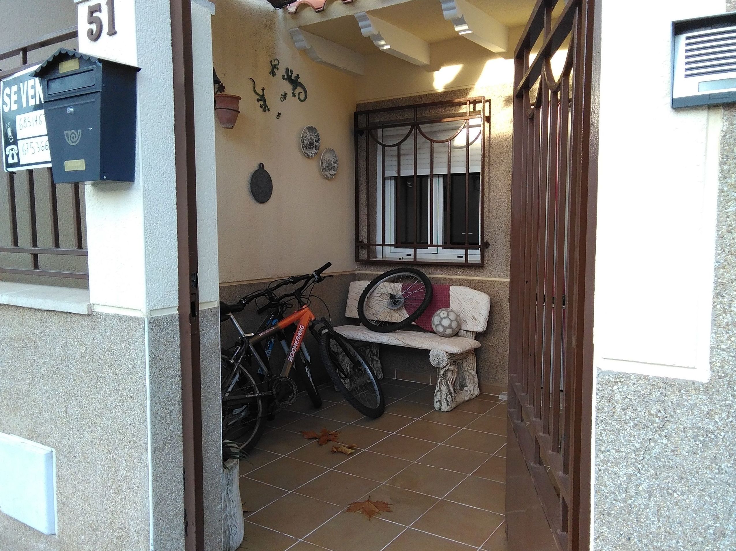 Venta de adosado en Sierra Morena: Inmuebles Urbanos de ANTONIO ARAGONÉS DÍAZ PAVÓN Venta de adosado en Sierra Morena: Inmuebles Urbanos de ANTONIO ARAGONÉS DÍAZ PAVÓN