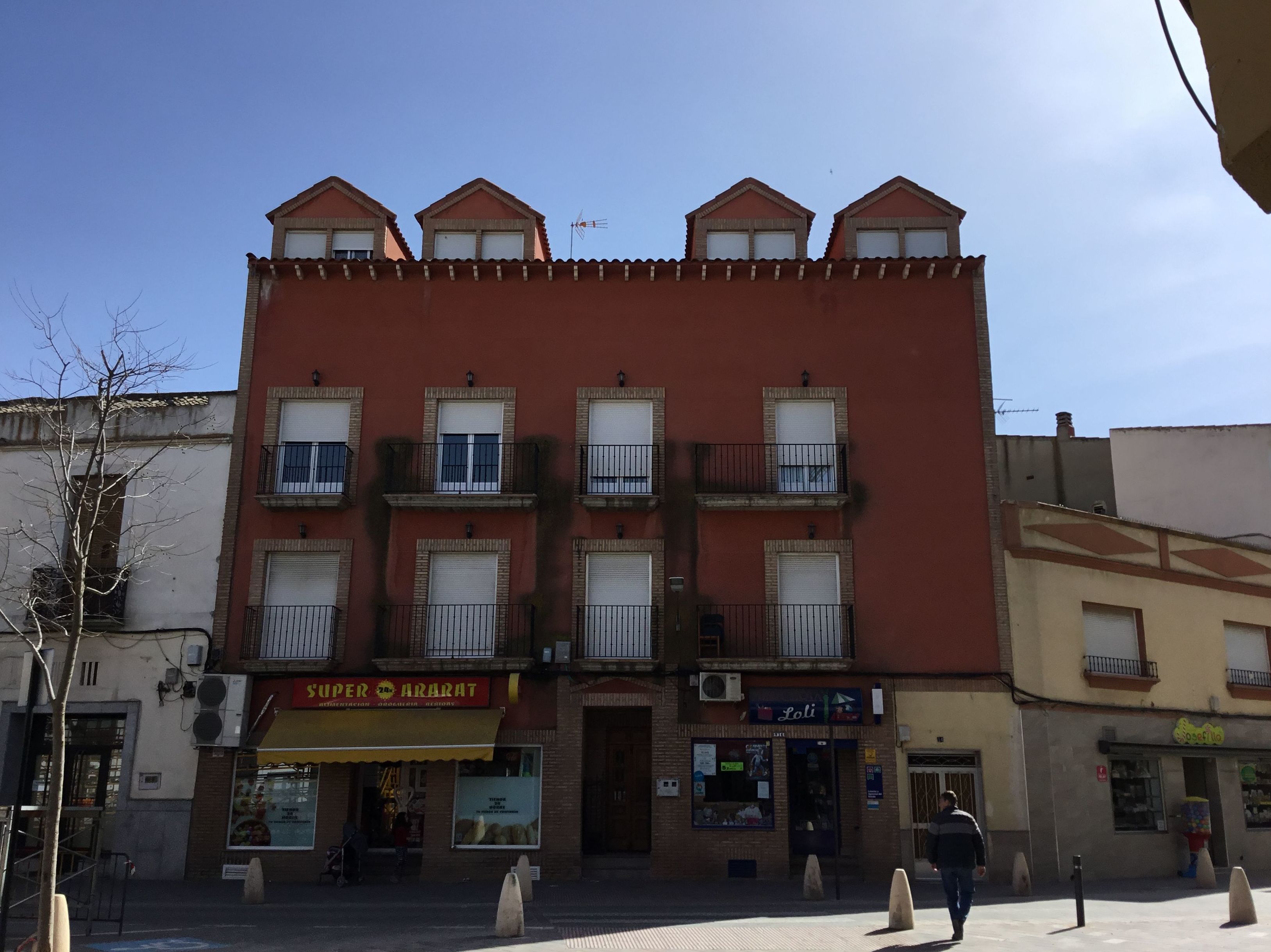 Venta de piso en Plaza Cervantes: Inmuebles Urbanos de ANTONIO ARAGONÉS DÍAZ PAVÓN Venta de piso en Plaza Cervantes: Inmuebles Urbanos de ANTONIO ARAGONÉS DÍAZ PAVÓN