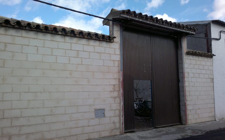 Venta de solar cercado muy céntrico: Inmuebles Urbanos de ANTONIO ARAGONÉS DÍAZ PAVÓN Venta de solar cercado muy céntrico: Inmuebles Urbanos de ANTONIO ARAGONÉS DÍAZ PAVÓN