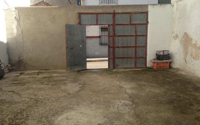 Se alquila cochera para más de dos coches: Inmuebles Urbanos de ANTONIO ARAGONÉS DÍAZ PAVÓN Se alquila cochera para más de dos coches: Inmuebles Urbanos de ANTONIO ARAGONÉS DÍAZ PAVÓN