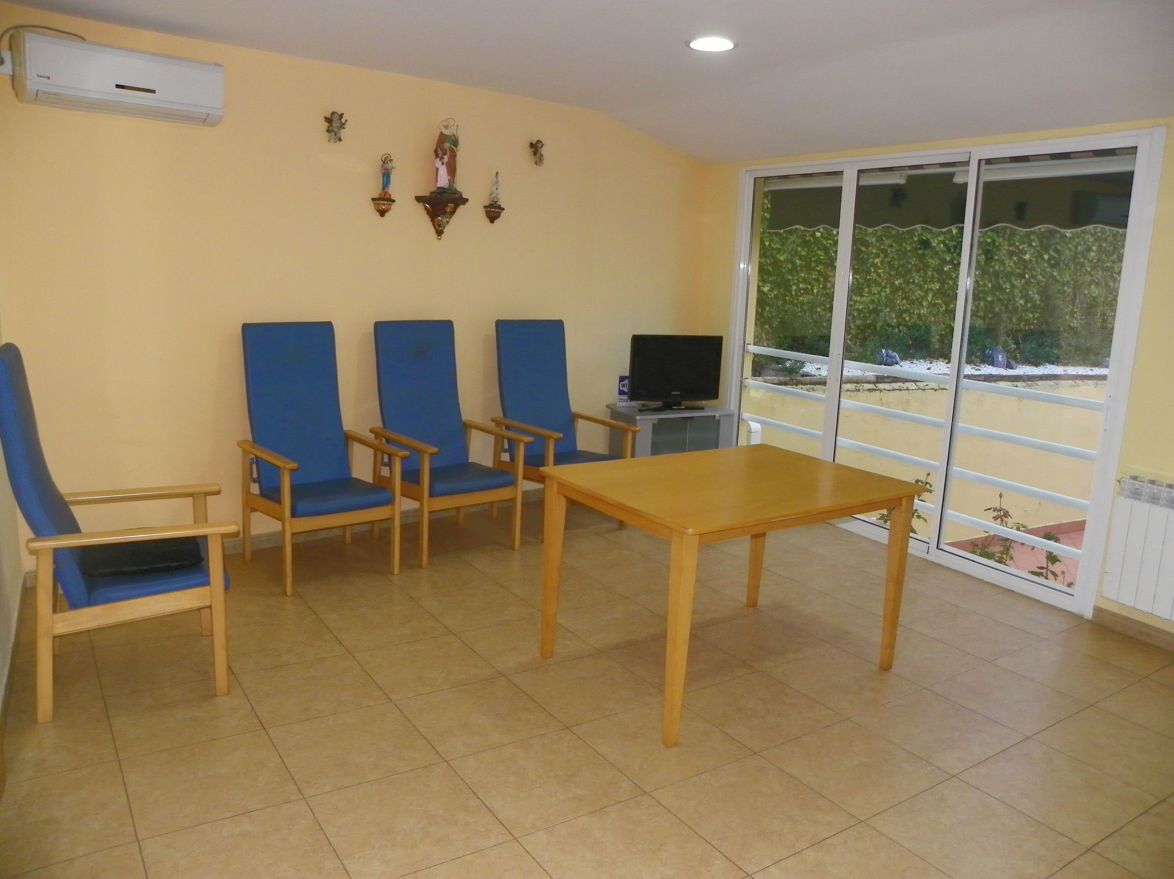 Foto 2 de Residencias geriátricas en Zaratán | Residencia para Personas Mayores Santa Ana