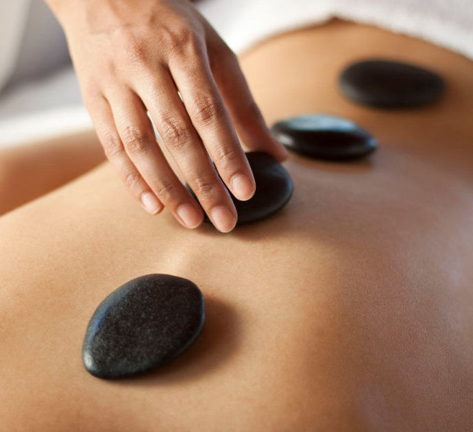 Quiromasaje Piedras Calientes: Venta Cosmética de Quirosan Quiromasaje Piedras Calientes: Venta Cosmética de Quirosan