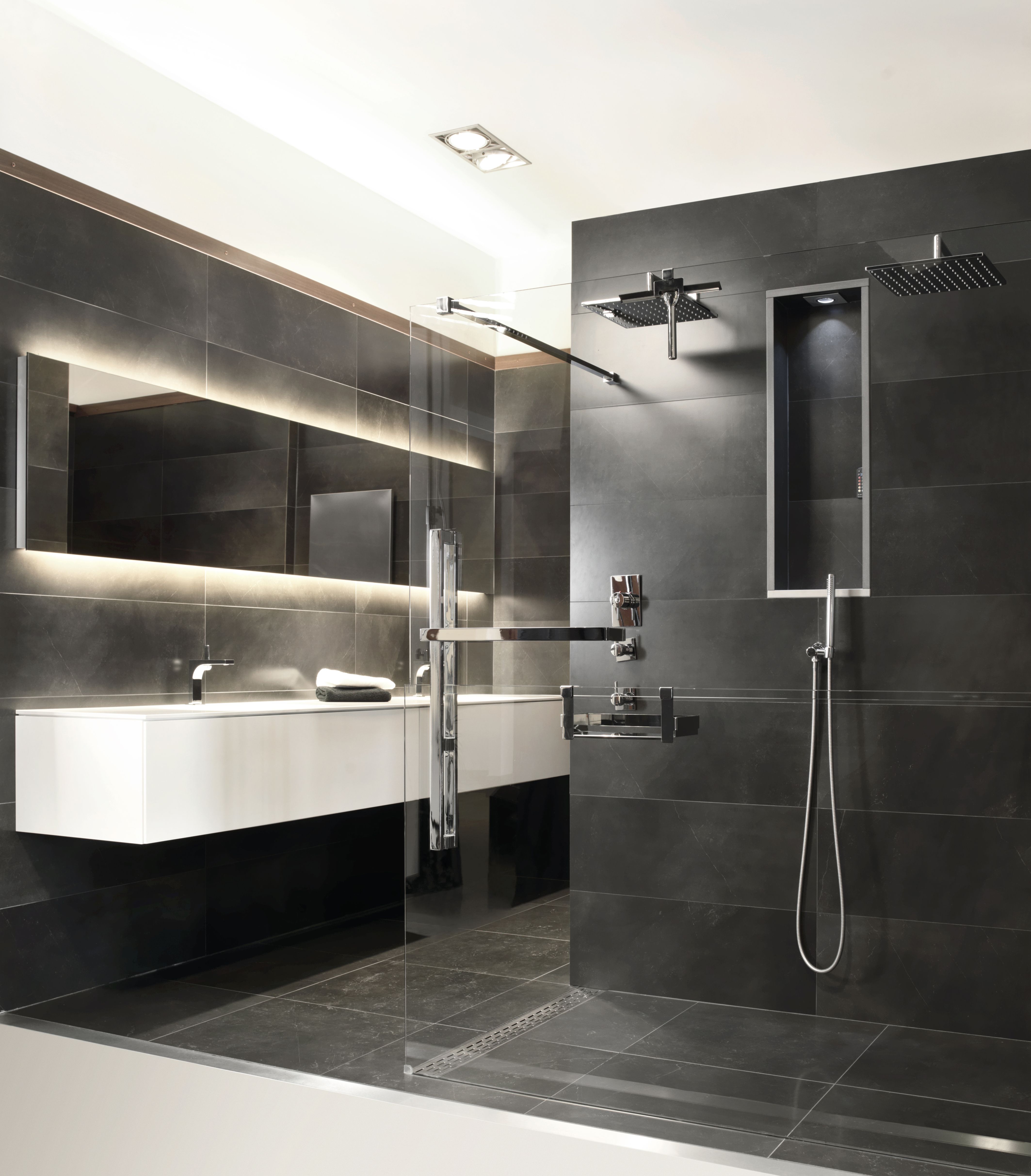 Impermeabilización integral de baños: Servicios de Segura Sarria Impermeabilización integral de baños: Servicios de Segura Sarria
