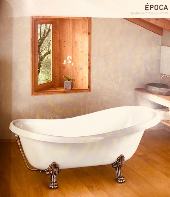 Bañera Época: Servicios de Segura Sarria Bañera Época: Servicios de Segura Sarria