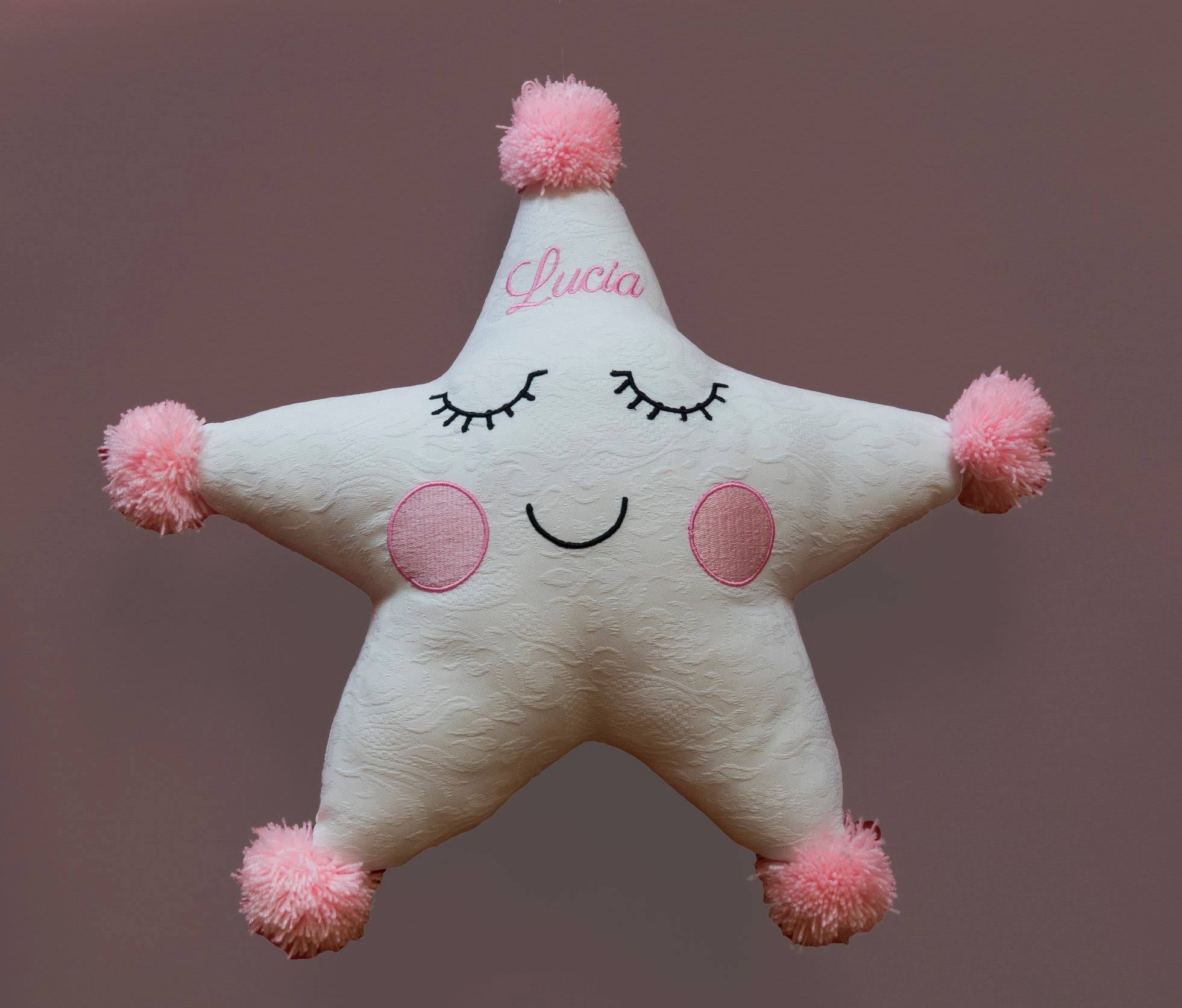 Bordados y personalización: Servicios de Confecciones Arce Bordados y personalización: Servicios de Confecciones Arce