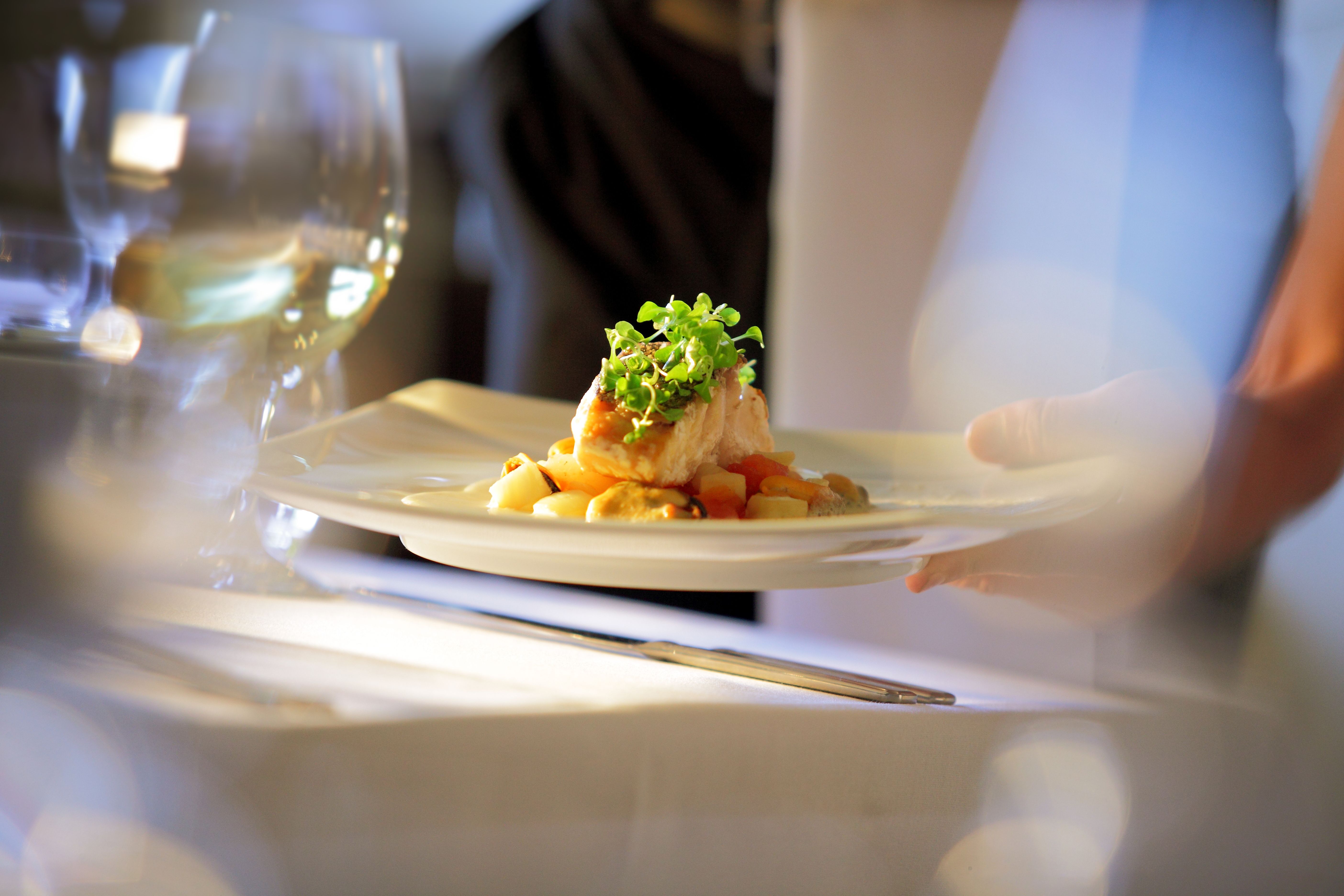 Menú 3: Menús para Bodas y Empresas de Restaurante Untzigain Menú 3: Menús para Bodas y Empresas de Restaurante Untzigain