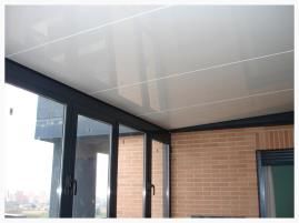 Soluciones para techos y sombras. Paneles autoportantes de aluminio: Productos de Aluminios Quatro Soluciones para techos y sombras. Paneles autoportantes de aluminio: Productos de Aluminios Quatro