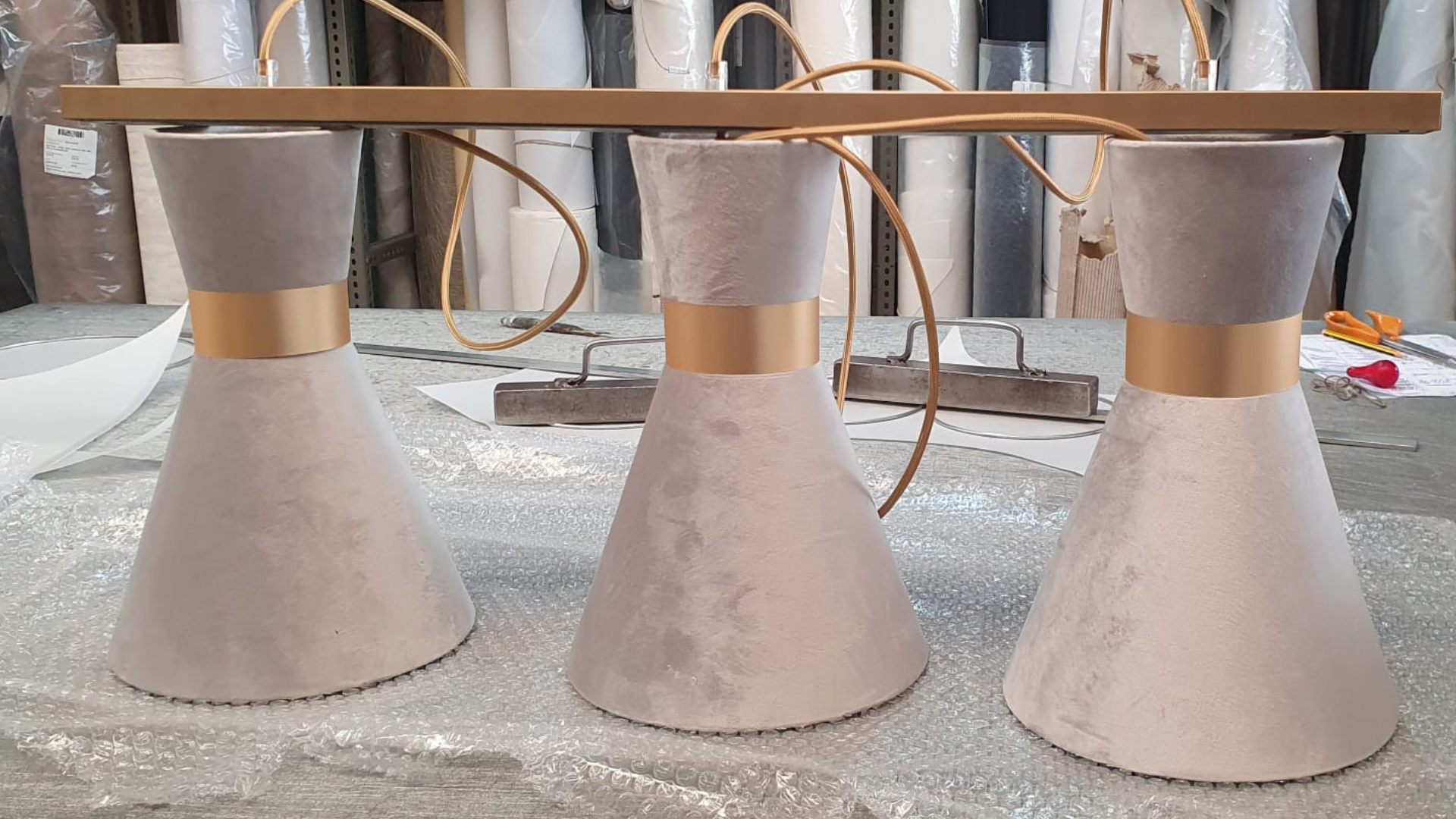 Lámpara 3 alturas con posibilidad de personalizarla: catálogos de Iluminación Raquel Lámpara 3 alturas con posibilidad de personalizarla: catálogos de Iluminación Raquel