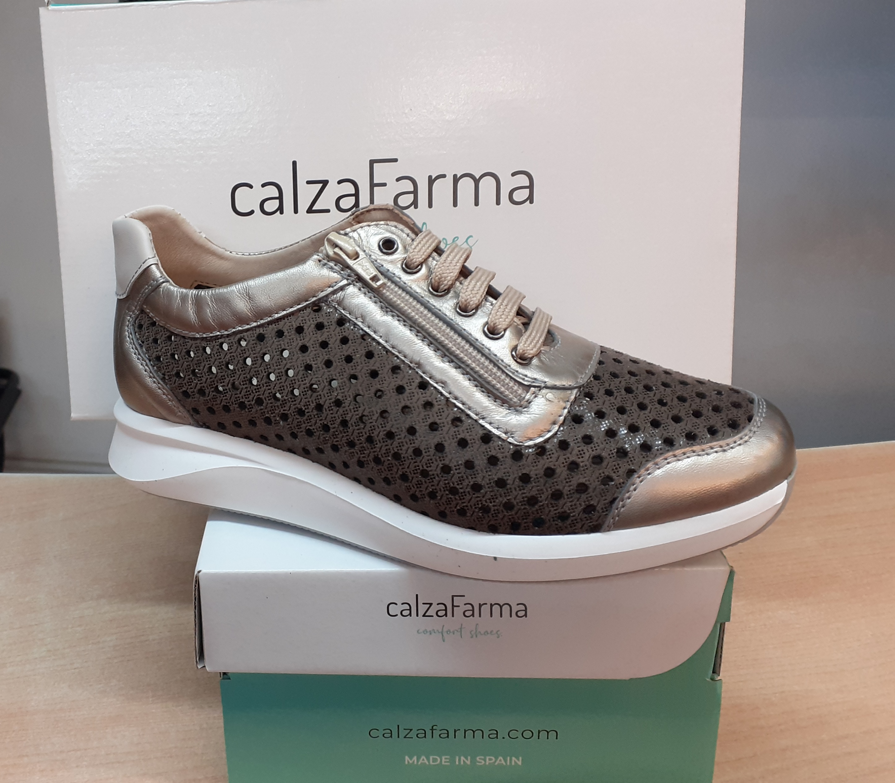 Zapato deportivo de Señora: Catálogo de El Rincón Del Calzado Zapato deportivo de Señora: Catálogo de El Rincón Del Calzado