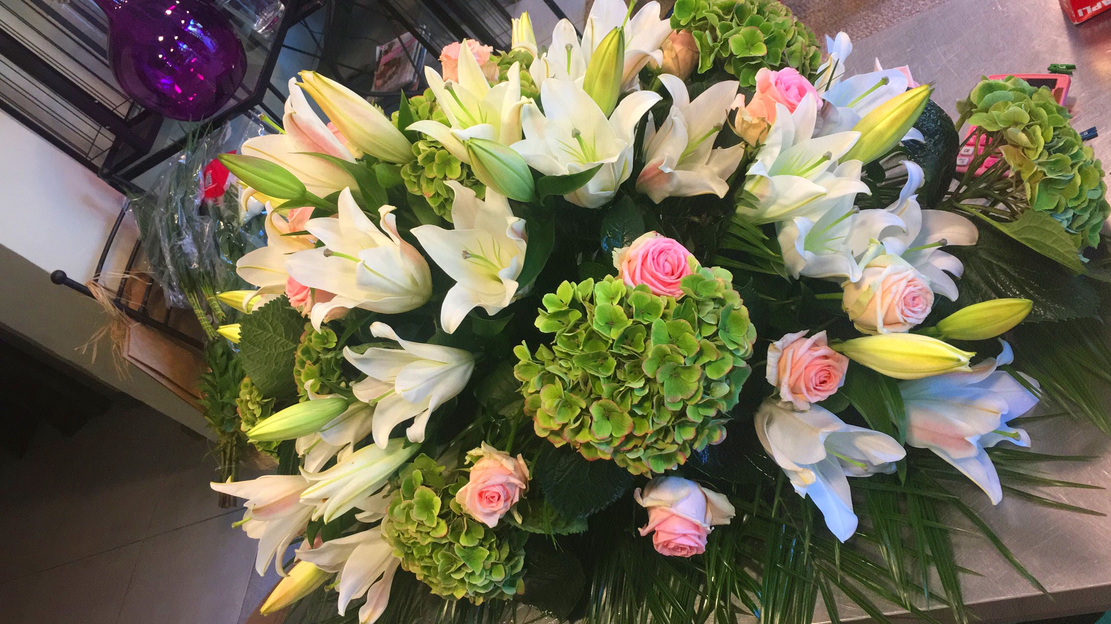 Cojines florales funerarios. Cojines florales funerarios.