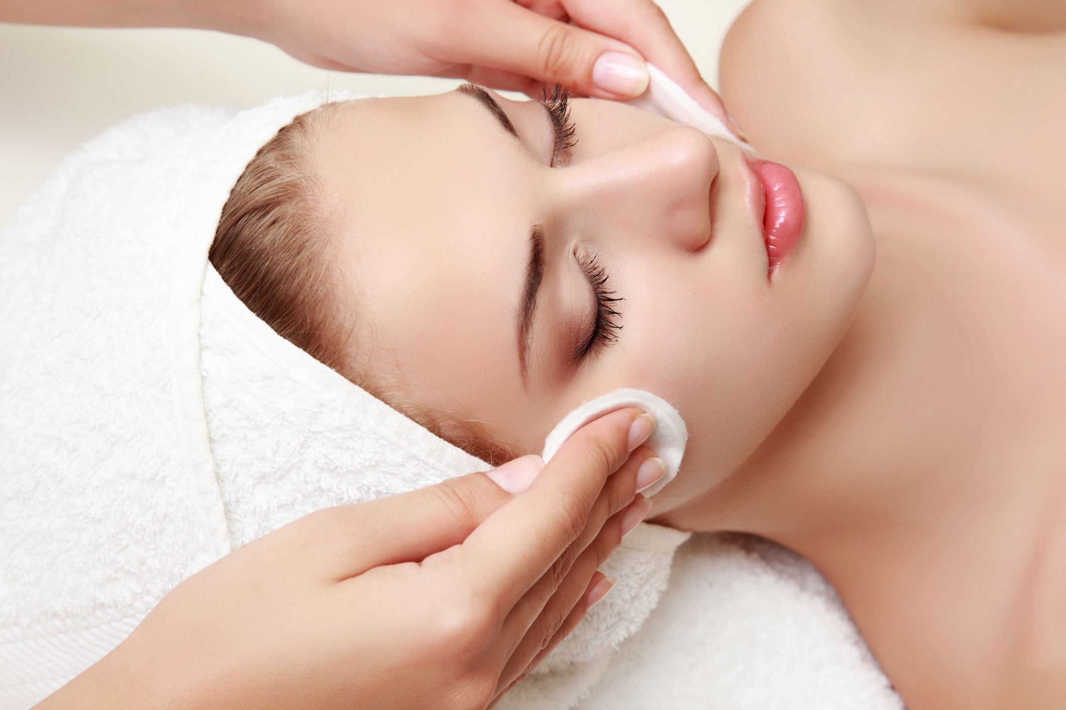 Limpieza facial: Peluquería y estética de Peluquería Cristina Limpieza facial: Peluquería y estética de Peluquería Cristina