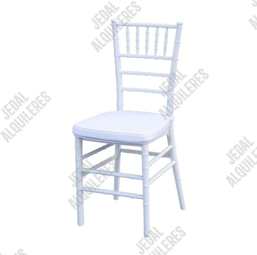 Silla de palillería blanca con cojín: Catálogo de Jedal Alquileres Silla de palillería blanca con cojín: Catálogo de Jedal Alquileres