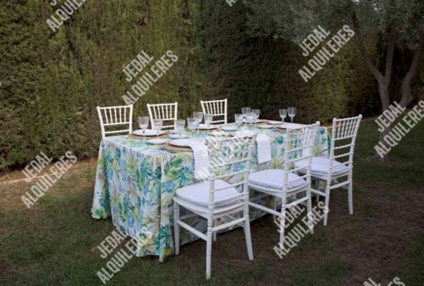 Silla de palillería blanca con cojín: Catálogo de Jedal Alquileres Silla de palillería blanca con cojín: Catálogo de Jedal Alquileres