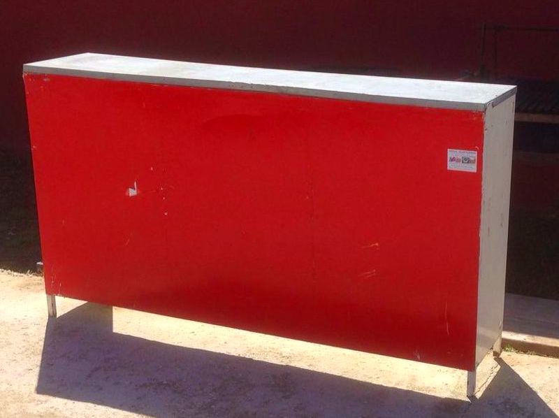 MOSTRADOR METALICO: Catálogo de Jedal Alquileres MOSTRADOR METALICO: Catálogo de Jedal Alquileres