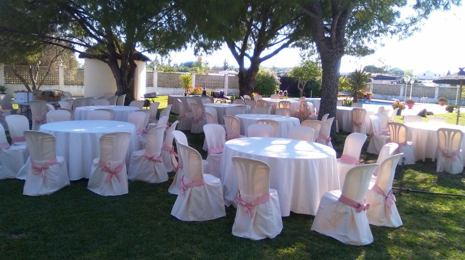 COMUNIÓN. BEIGE Y ROSA.: Catálogo de Jedal Alquileres COMUNIÓN. BEIGE Y ROSA.: Catálogo de Jedal Alquileres