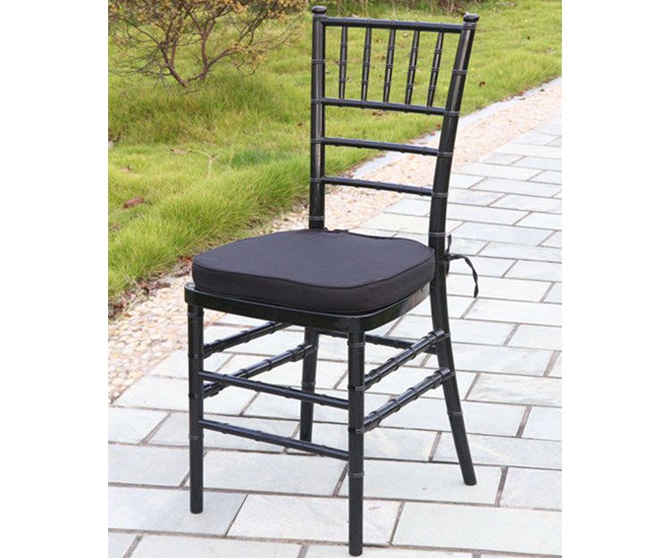 Silla chiavari negra: Catálogo de Jedal Alquileres Silla chiavari negra: Catálogo de Jedal Alquileres