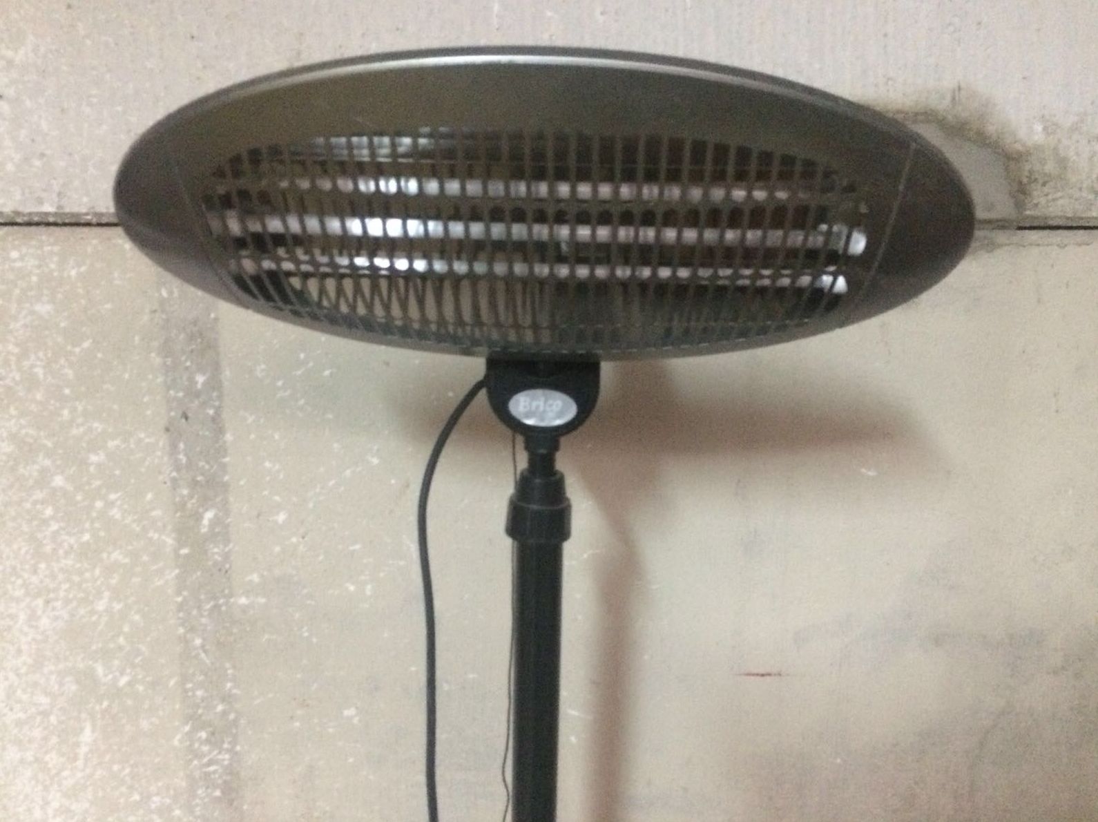 ESTUFA ELÉCTRICA PIE: Catálogo de Jedal Alquileres ESTUFA ELÉCTRICA PIE: Catálogo de Jedal Alquileres