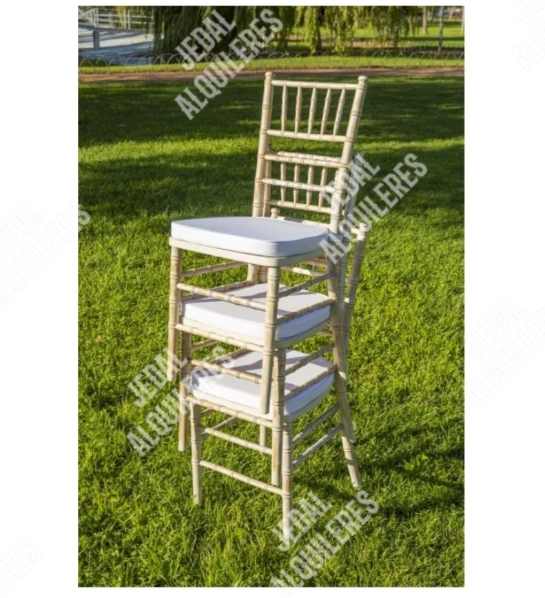 Silla de palillería madera decapada con cojín: Catálogo de Jedal Alquileres Silla de palillería madera decapada con cojín: Catálogo de Jedal Alquileres