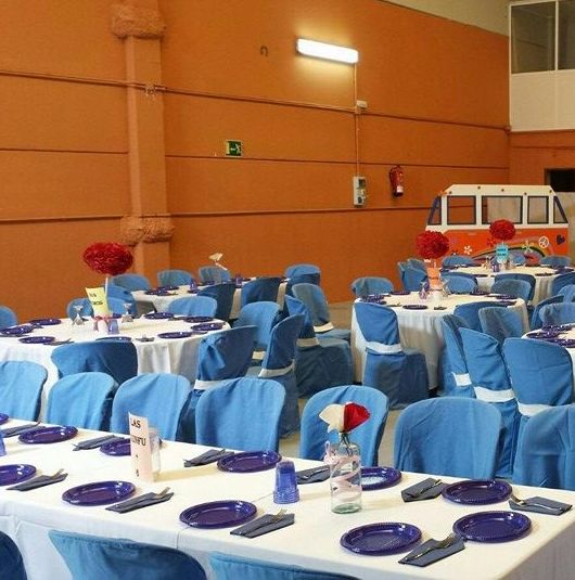 CUMPLEAÑOS. CONJUNTO BLANCO Y CELESTE: Catálogo de Jedal Alquileres CUMPLEAÑOS. CONJUNTO BLANCO Y CELESTE: Catálogo de Jedal Alquileres