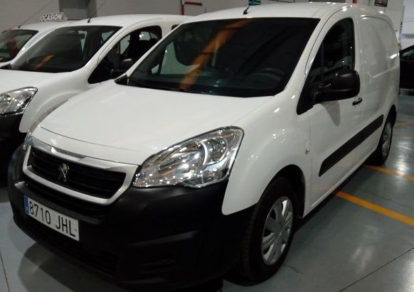 PEUGEOT PARTNER COMERCIAL 1.6 75CV: servicios y vehiculos de AUTORRESCATE VIROLLA S.L. PEUGEOT PARTNER COMERCIAL 1.6 75CV: servicios y vehiculos de AUTORRESCATE VIROLLA S.L.